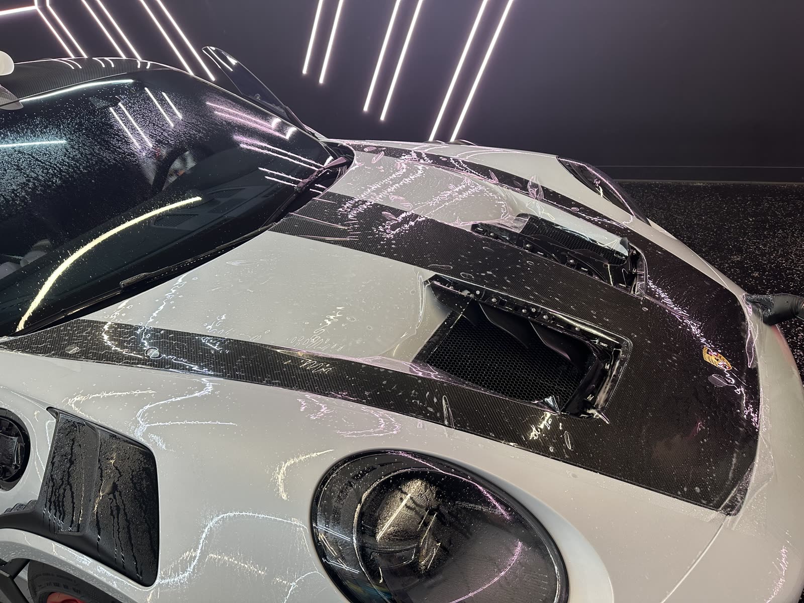 Нанесение PPF-плёнки на Porsche 911 GT3 RS